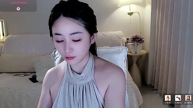 Eileen-886 online show from June 10, 11:57 pm