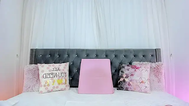 IsabellaJames online show from October 30, 12:06 pm