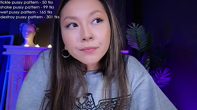 im casey online show from February 25, 9:20 am