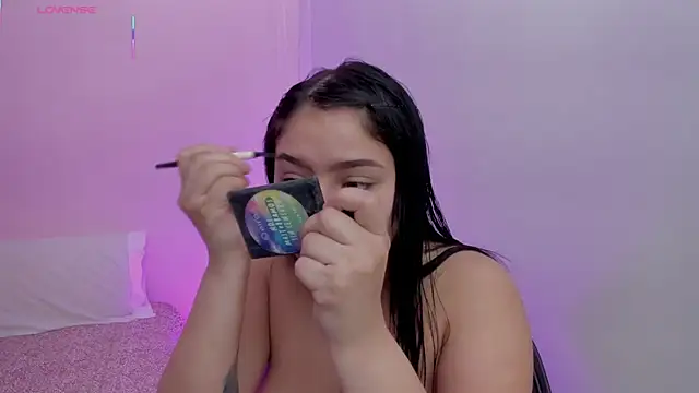 Oriana Guzman online show from February 21, 3:46 pm