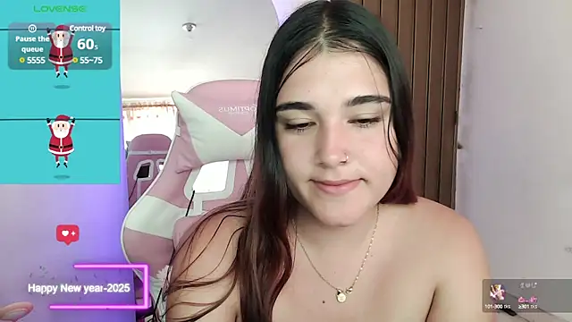 Snapshot of Magic-Smilee chatting on December 31, 2:58 pm Magic-Smilee online show from December 31, 2:58 pm