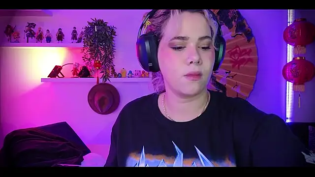 albaismynameX online show from March 4, 12:11 pm