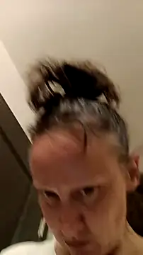 SexyB214 online show from March 1, 8:55 pm