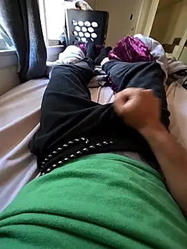 Snapshot of naper12 chatting on October 10, 4:39 pm naper12 online show from October 10, 4:39 pm