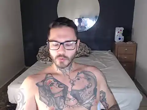 clark r online show from November 11, 4:51 pm