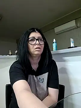 Milf Abigail online show from April 18, 1:31 am