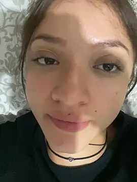 Snapshot of Alicia_ALICIA chatting on February 2, 2:17 am Alicia ALICIA online show from February 2, 2:17 am