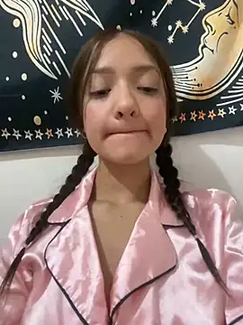 Snapshot of Alicia_ALICIA chatting on March 7, 12:48 am Alicia ALICIA online show from March 7, 12:48 am