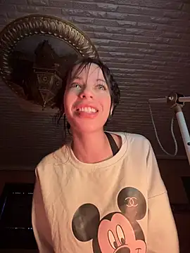 Snapshot of ORLA86 chatting on September 25, 9:35 am ORLA86 online show from September 25, 9:35 am