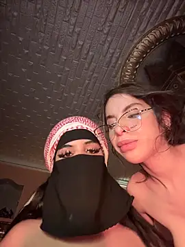 Snapshot of ORLA86 chatting on October 4, 12:19 am ORLA86 online show from October 4, 12:19 am