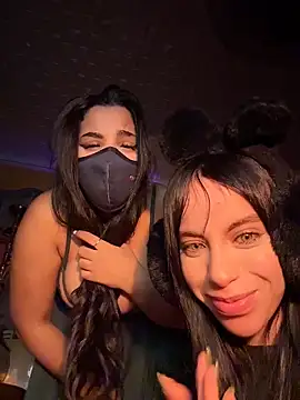 Snapshot of ORLA86 chatting on December 2, 9:32 pm ORLA86 online show from December 2, 9:32 pm