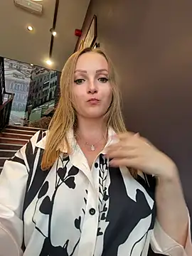 Snapshot of LadyTatiana_Madam chatting on July 30, 3:22 pm LadyTatiana Madam online show from July 30, 3:22 pm