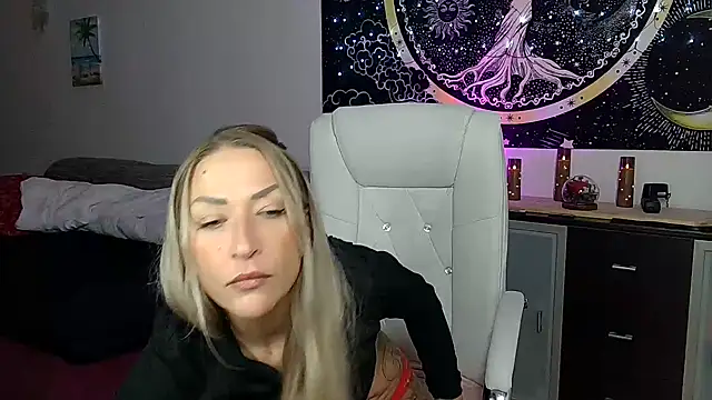 SexxyLiviaa online show from October 30, 11:05 pm