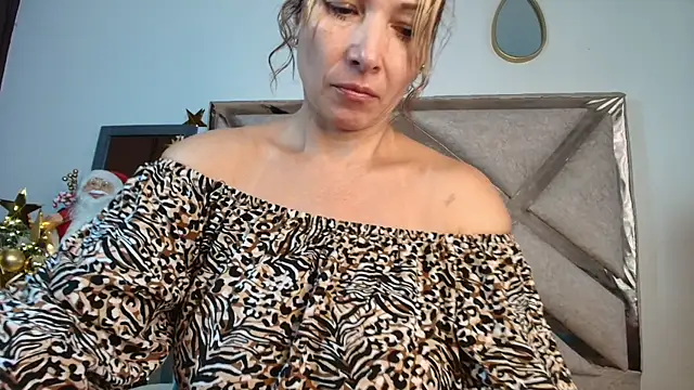 Ingridbergman online show from January 6, 12:42 pm