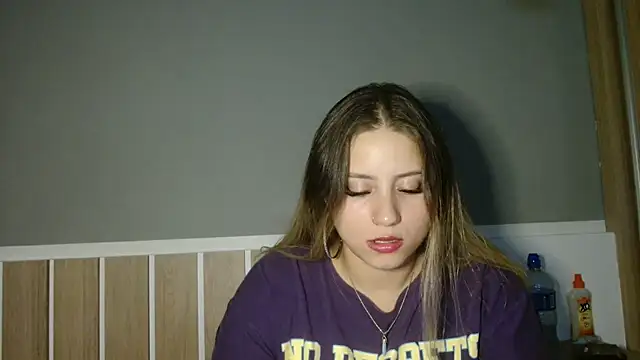 Snapshot of 520_Loirex_741 chatting on December 8, 2:07 am 520 Loirex 741 online show from December 8, 2:07 am