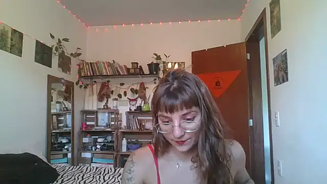 SweetyBabyDemon online show from December 5, 8:22 pm
