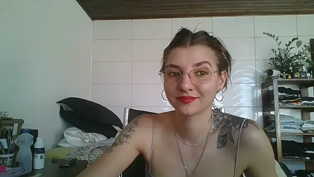 SweetyBabyDemon online show from September 20, 1:56 pm