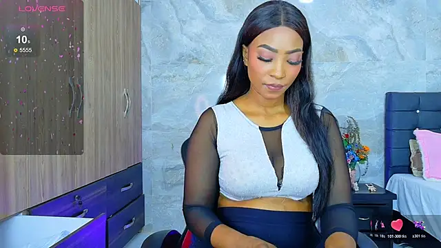 Snapshot of samantha-rose2 chatting on March 4, 2:06 am samantha-rose2 online show from March 4, 2:06 am