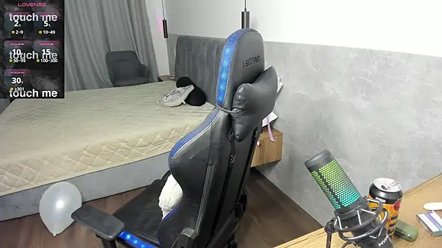 MCfly 11 online show from February 25, 8:29 pm