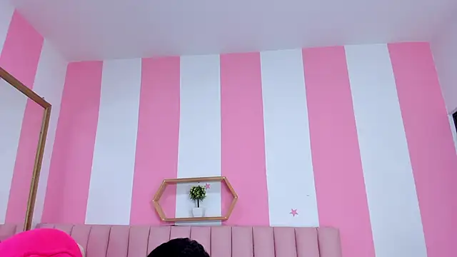 ISABELLA 020 online show from February 2, 12:26 pm