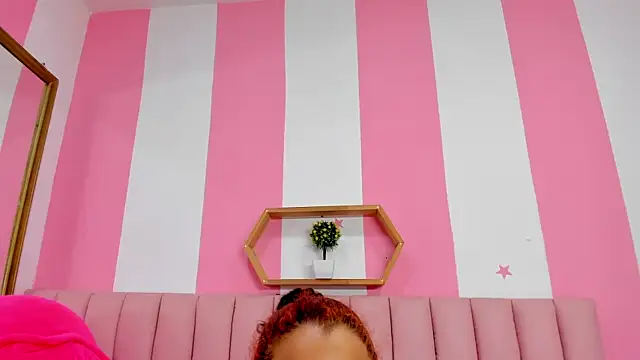 ISABELLA 020 online show from July 14, 12:44 pm