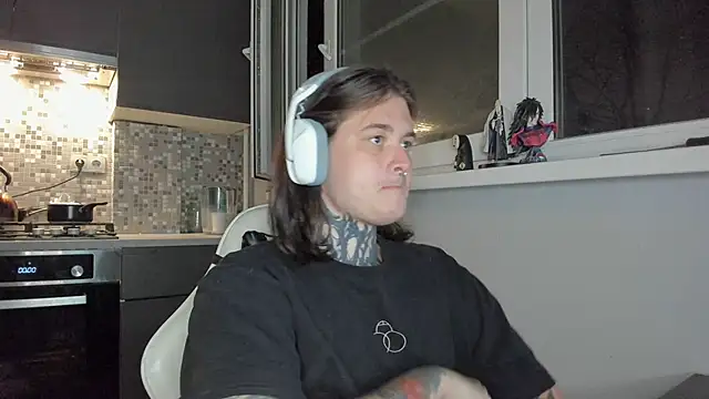  torfin  online show from March 10, 8:12 pm