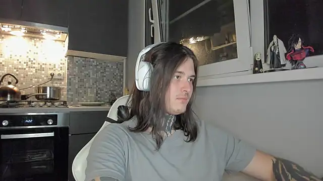  torfin  online show from March 21, 11:01 pm