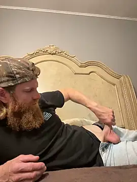 Snapshot of whitehammer94u chatting on December 2, 3:47 am whitehammer94u online show from December 2, 3:47 am