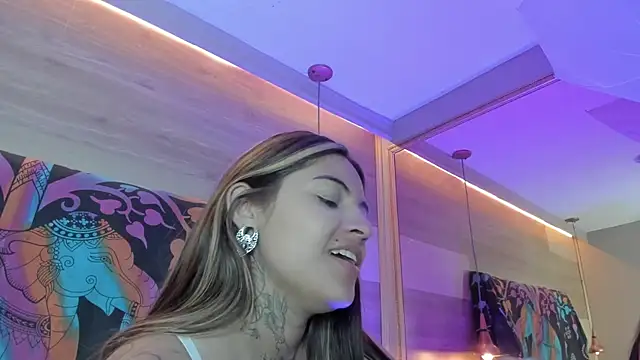 Cori Paige online show from May 14, 4:08 am