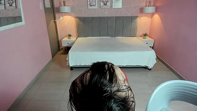 Snapshot of zara__sweet chatting on January 4, 12:38 pm zara sweet online show from January 4, 12:38 pm