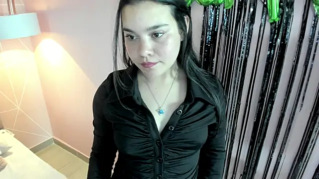 Snapshot of zara__sweet chatting on January 28, 3:57 pm zara sweet online show from January 28, 3:57 pm