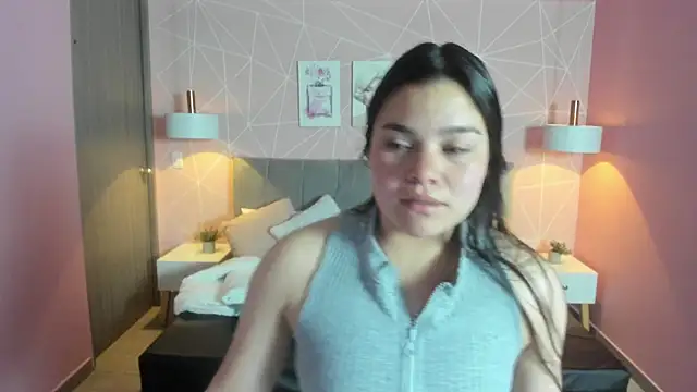 Snapshot of zara__sweet chatting on April 21, 1:39 pm zara sweet online show from April 21, 1:39 pm