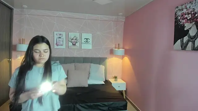 Snapshot of zara__sweet chatting on April 24, 3:14 pm zara sweet online show from April 24, 3:14 pm