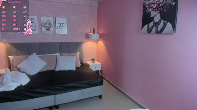 Snapshot of zara__sweet chatting on April 27, 2:04 pm zara sweet online show from April 27, 2:04 pm
