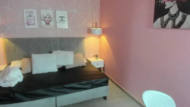 Snapshot of zara__sweet chatting on May 7, 2:00 pm zara sweet online show from May 7, 2:00 pm