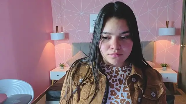 Snapshot of zara__sweet chatting on May 20, 1:28 pm zara sweet online show from May 20, 1:28 pm