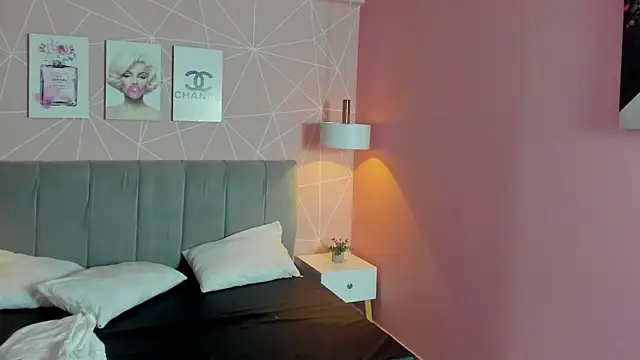 Snapshot of zara__sweet chatting on May 29, 3:32 pm zara sweet online show from May 29, 3:32 pm