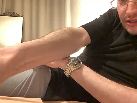 Hebrewhammers42 online show from March 20, 9:08 pm