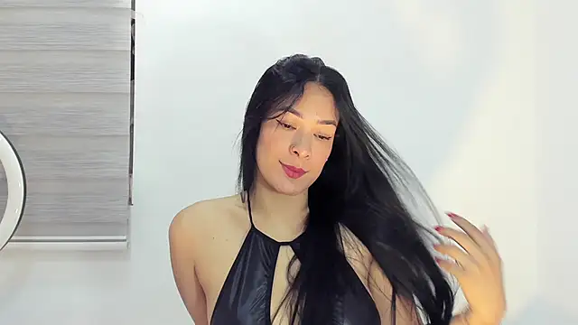 bella hadid1  online show from December 14, 9:52 pm