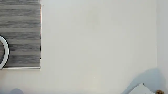 bella hadid1  online show from December 21, 4:47 pm