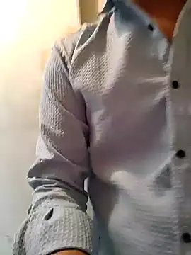 Vickyy 001 online show from January 18, 12:15 pm