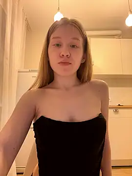 Eva Weyne online show from January 8, 8:00 pm