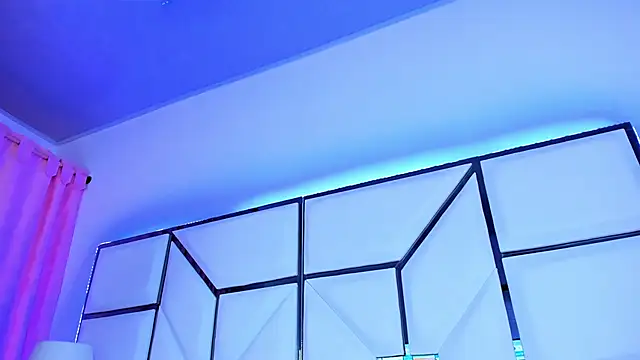 Snapshot of SarayRoyse chatting on January 27, 7:13 pm SarayRoyse online show from January 27, 7:13 pm