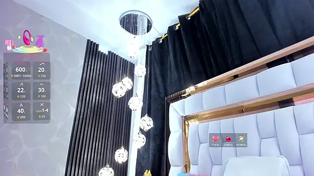 Snapshot of SarayRoyse chatting on September 19, 7:36 pm SarayRoyse online show from September 19, 7:36 pm