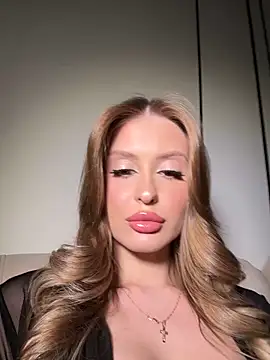 Sweet  Milly online show from February 9, 3:16 pm