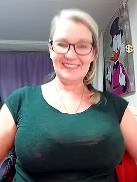 irinamaux online show from February 22, 3:18 am