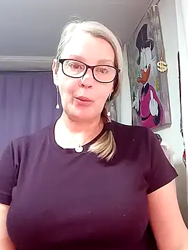 irinamaux online show from February 28, 5:47 pm