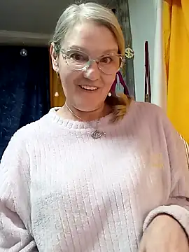 irinamaux online show from March 31, 5:41 am