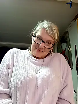 irinamaux online show from May 29, 4:49 pm