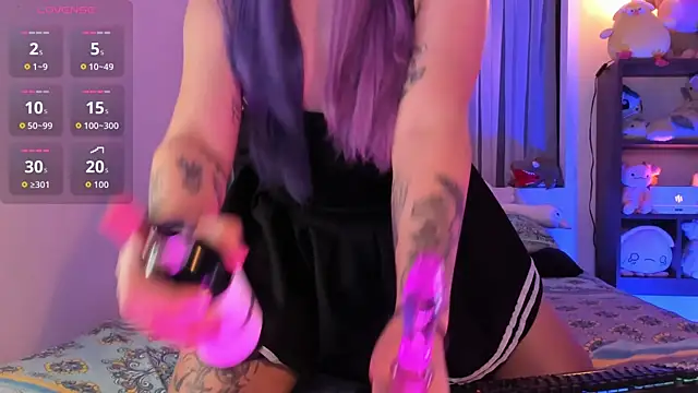 Snapshot of _Skie_ chatting on October 23, 4:45 am Skie online show from October 23, 4:45 am